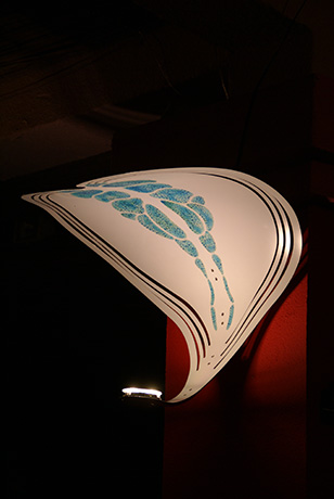 lampada-da-parete-voilà-prima-versione-2012-realizzata-in-dibond-luce-a-led-e-materia-foto-luminescente-(5)